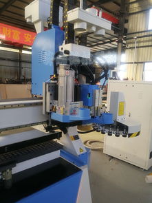 數(shù)控排鉆換刀開料加工中心多少錢一臺,柜體門板生產(chǎn)設(shè)備報(bào)價(jià)